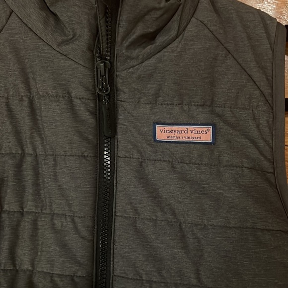 Vineyard Vines Women’s Vest - Picture 2 of 4